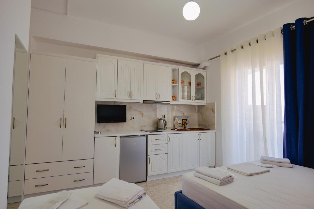 Eleni Guest House Саранда Экстерьер фото