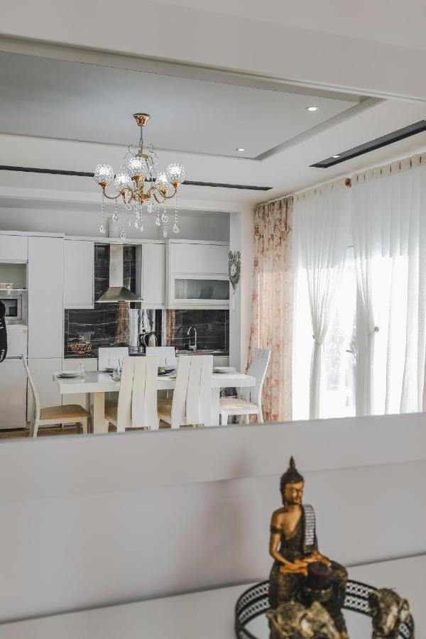 Eleni Guest House Саранда Экстерьер фото