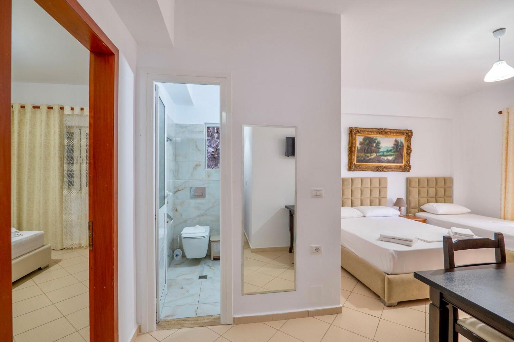 Eleni Guest House Саранда Экстерьер фото
