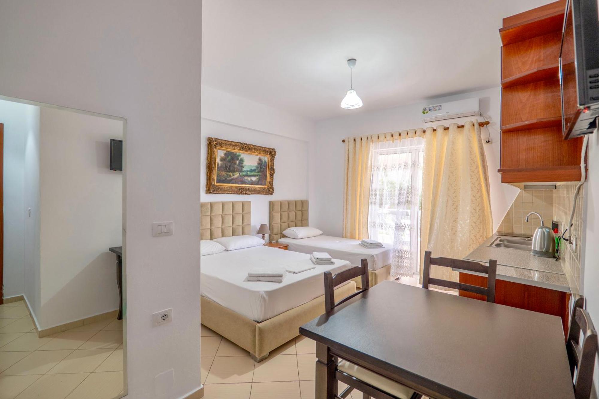 Eleni Guest House Саранда Экстерьер фото
